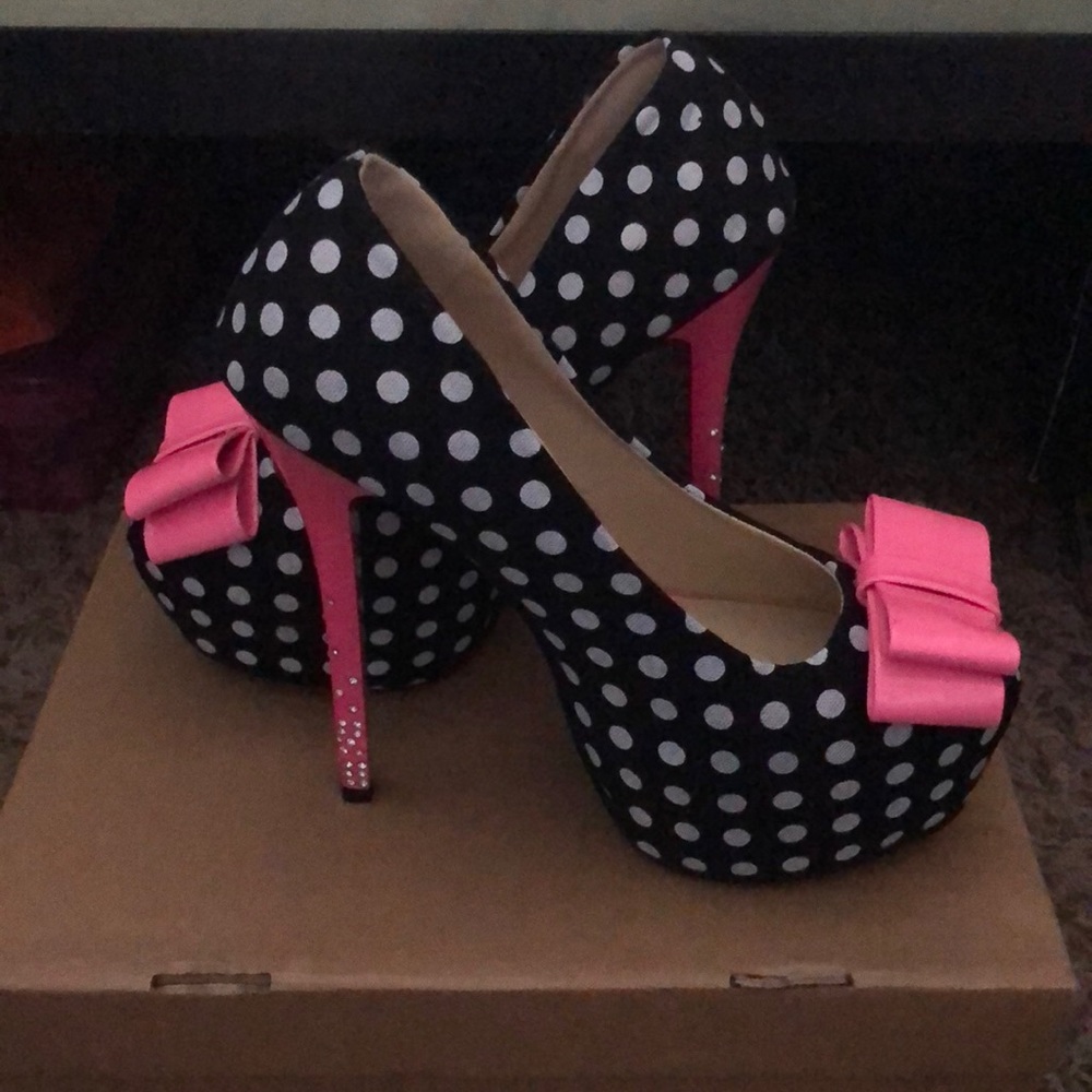 Crape Myrtle Bow Heels